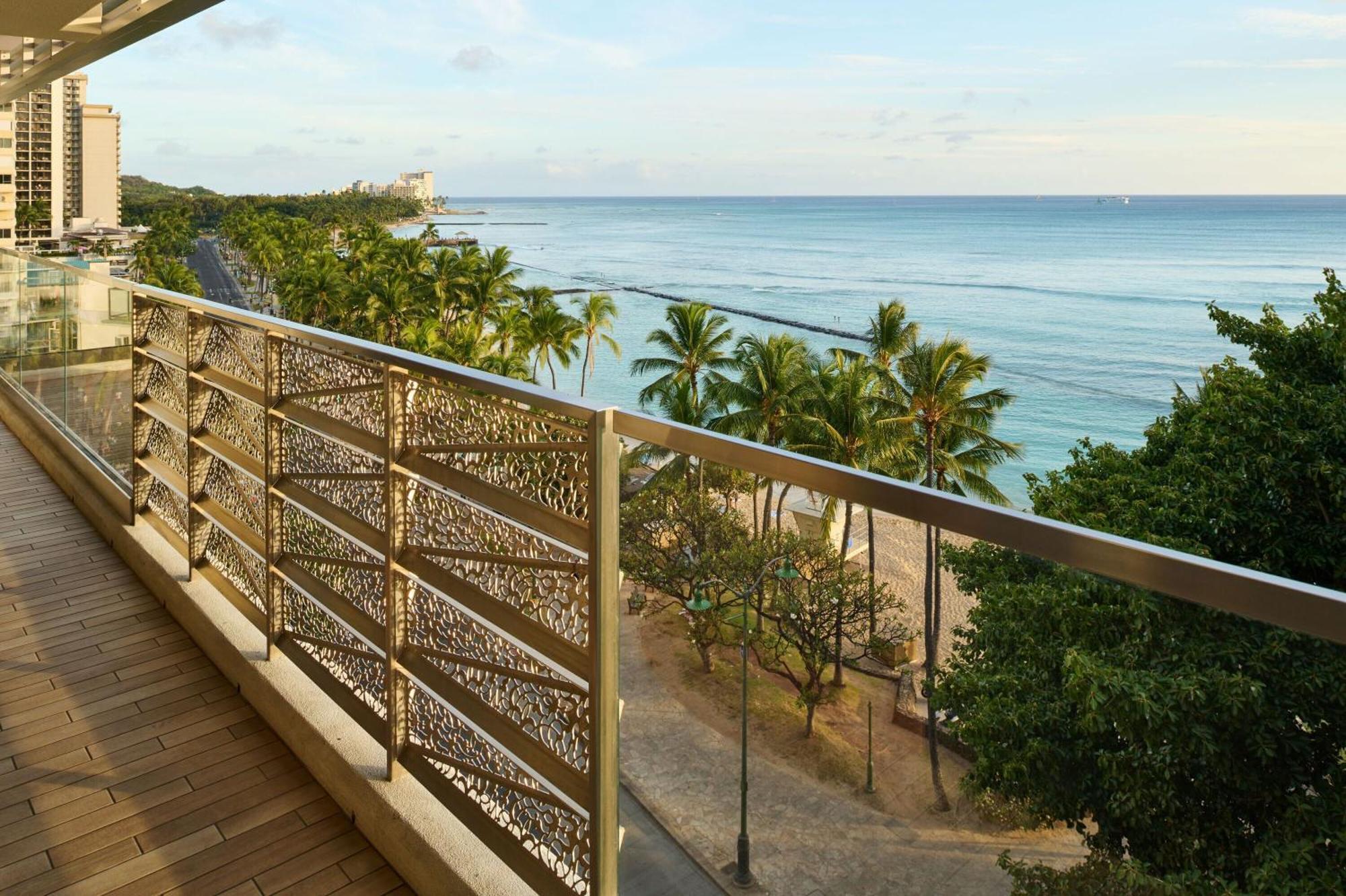 Espacio The Jewel Of Waikiki Hotel